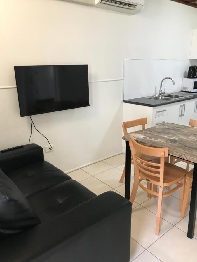 Ocean Breeze Units Apartment Боуен Екстериор снимка