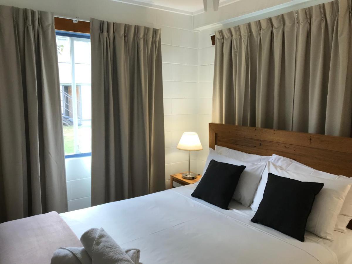 Ocean Breeze Units Apartment Боуен Екстериор снимка