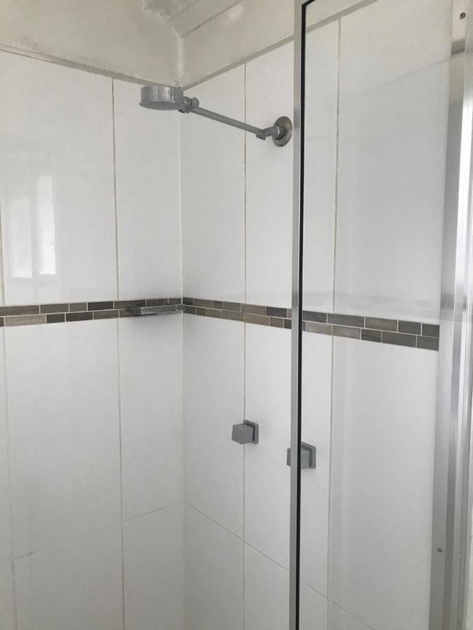 Ocean Breeze Units Apartment Боуен Екстериор снимка