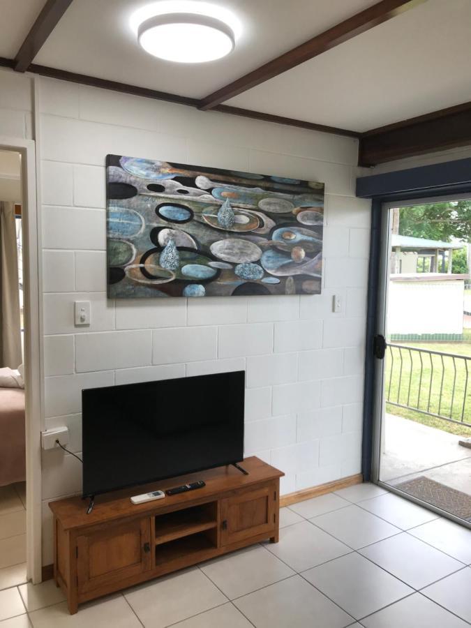 Ocean Breeze Units Apartment Боуен Екстериор снимка