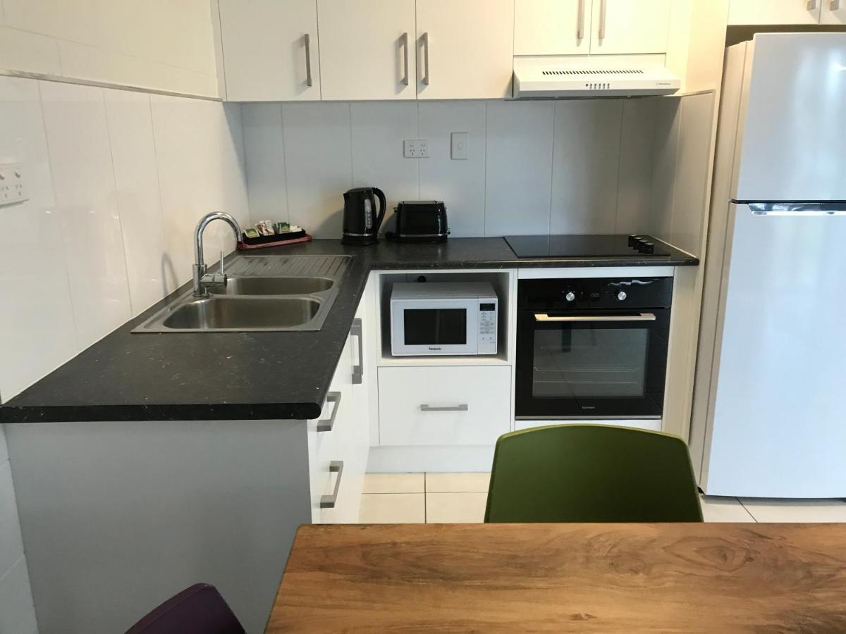 Ocean Breeze Units Apartment Боуен Екстериор снимка