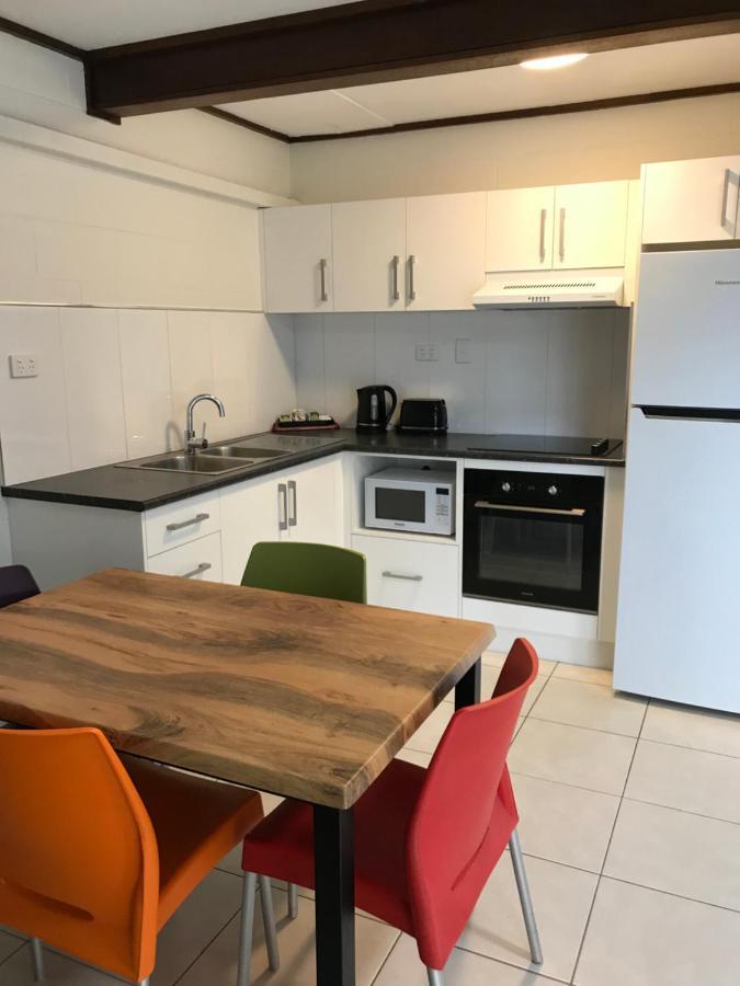 Ocean Breeze Units Apartment Боуен Екстериор снимка