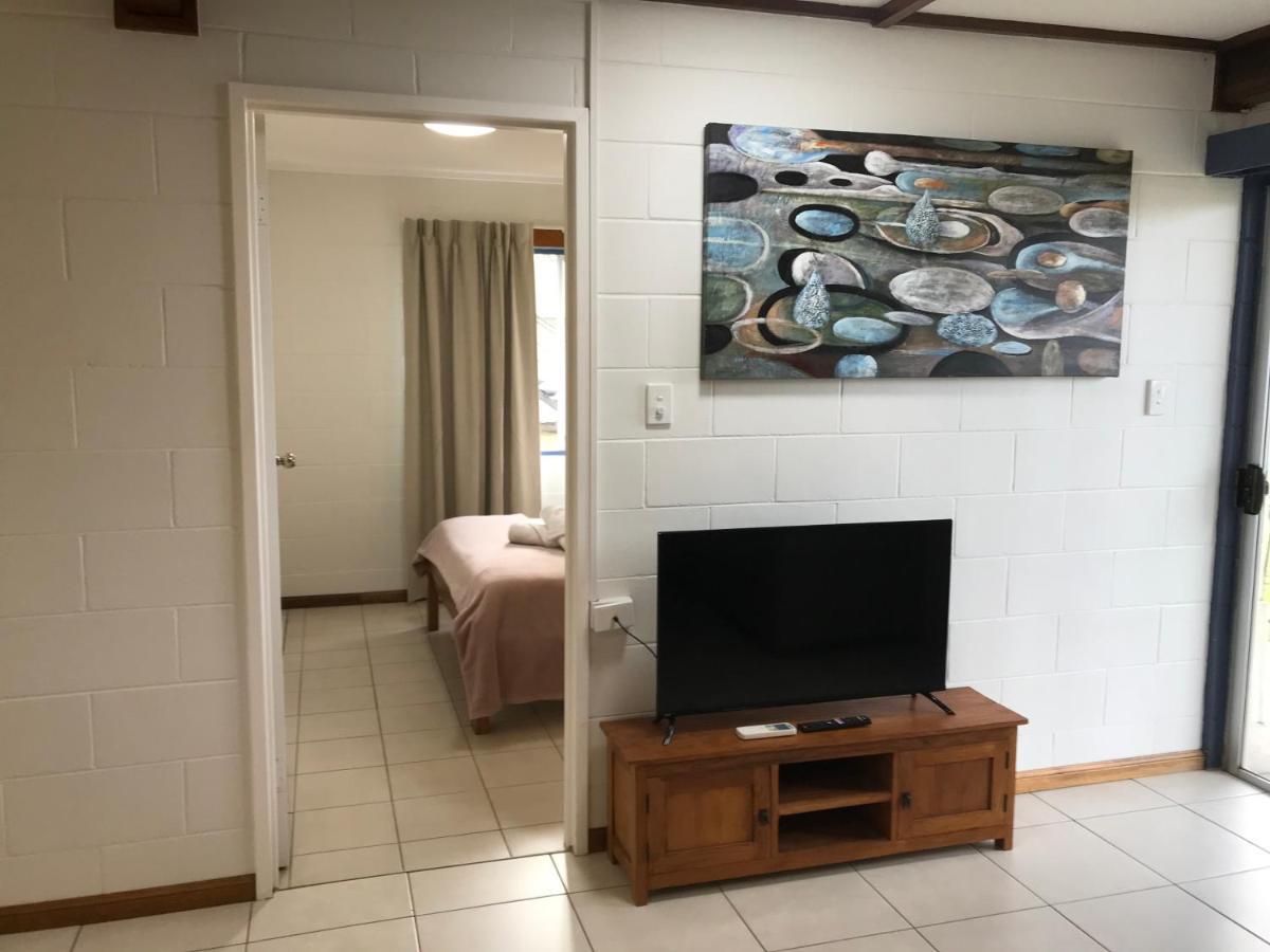 Ocean Breeze Units Apartment Боуен Екстериор снимка