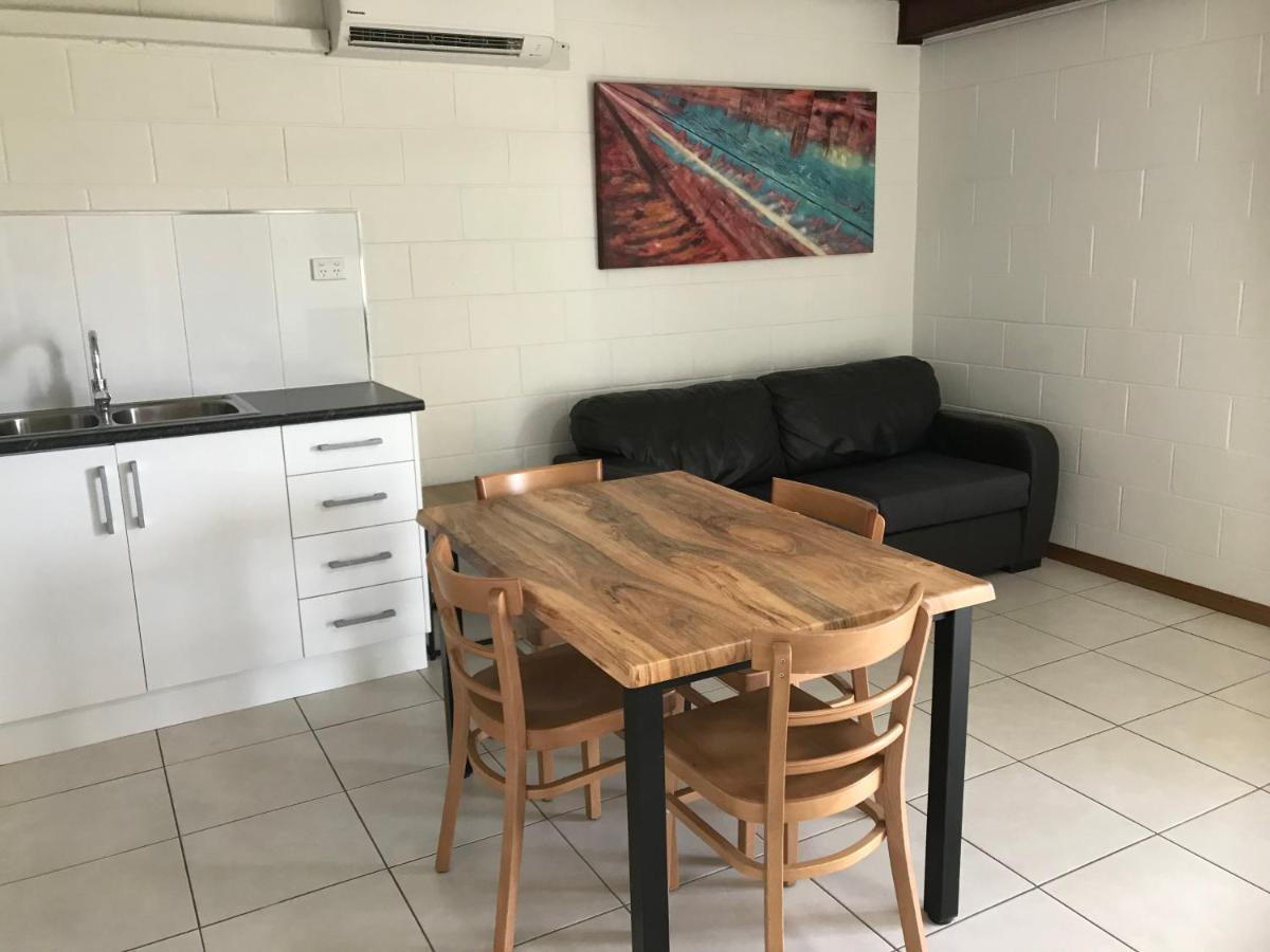 Ocean Breeze Units Apartment Боуен Екстериор снимка