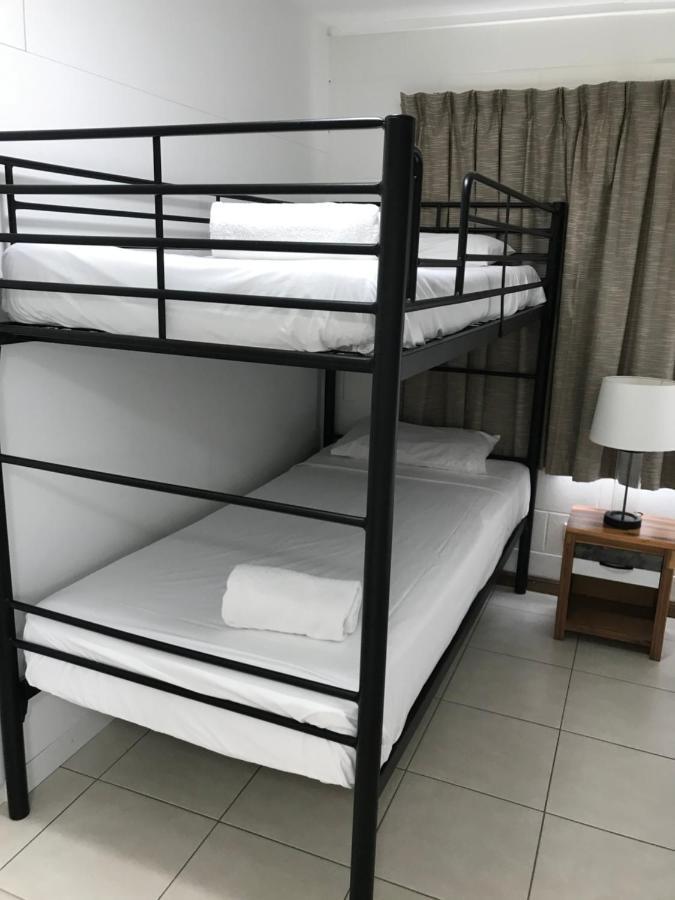 Ocean Breeze Units Apartment Боуен Екстериор снимка