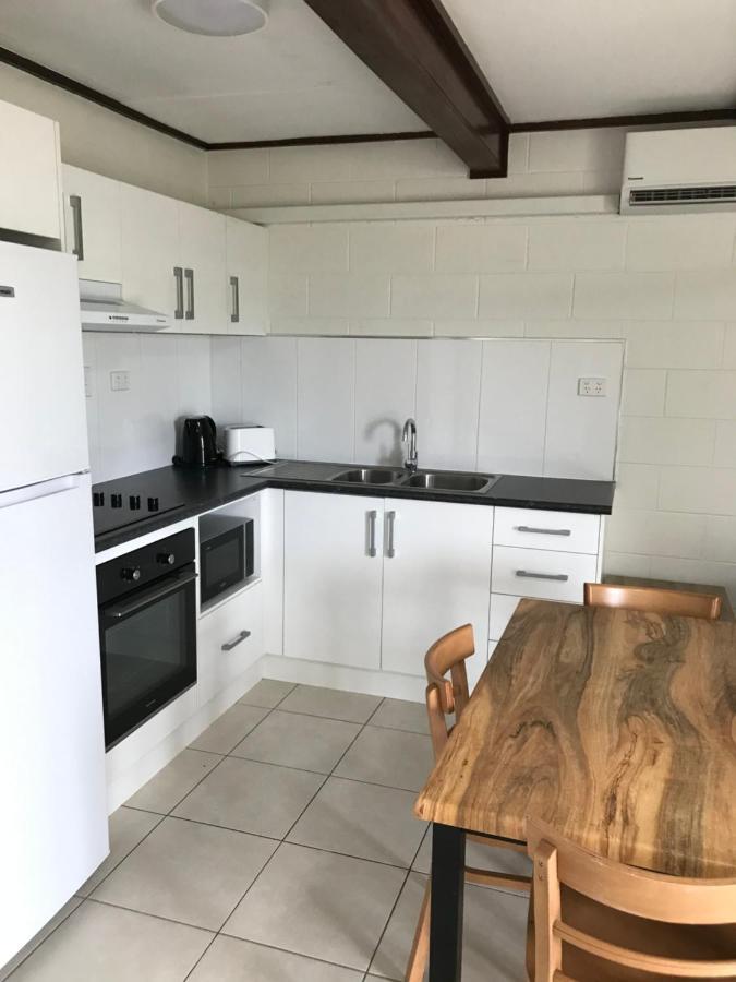 Ocean Breeze Units Apartment Боуен Екстериор снимка